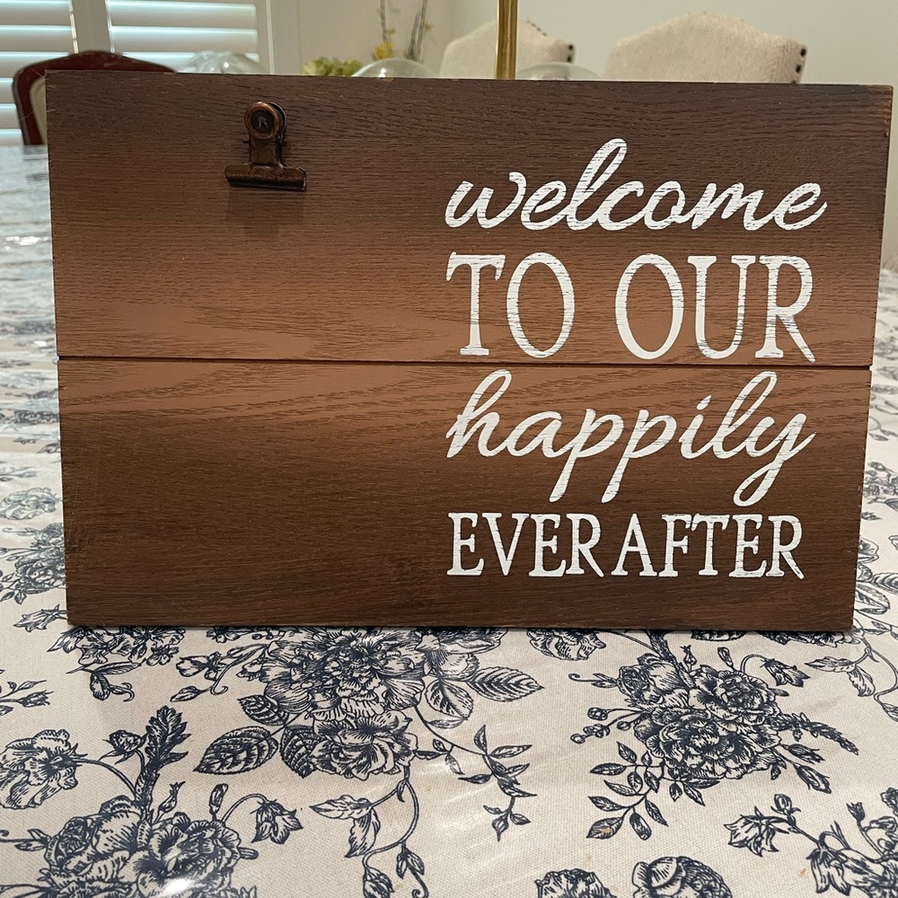 Brown Wooden Welcome Wedding Sign